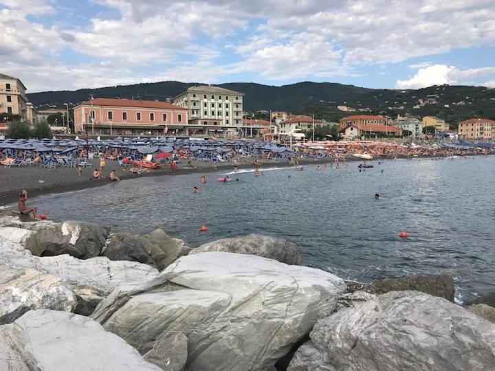 La Casa Di Ester Lavagna Exteriör bild